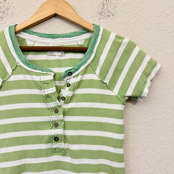 WE THE FREE Petal Pusher Tee Top Green Striped Ribbed Knit Cropped - Picture 6 of 9